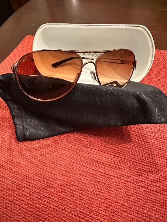 Oakley Lightweight aviators, brown bronze gold main image 15